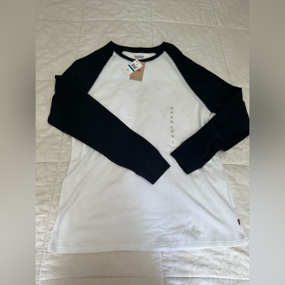 Levi's Other - Levi’s Men’s thermal Size XL